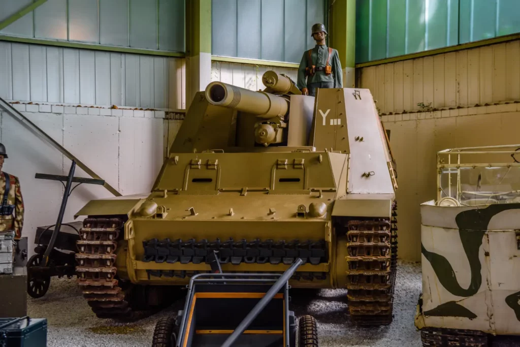 le Musée des Blindés de Saumur abrite plus de 800 engins militaires